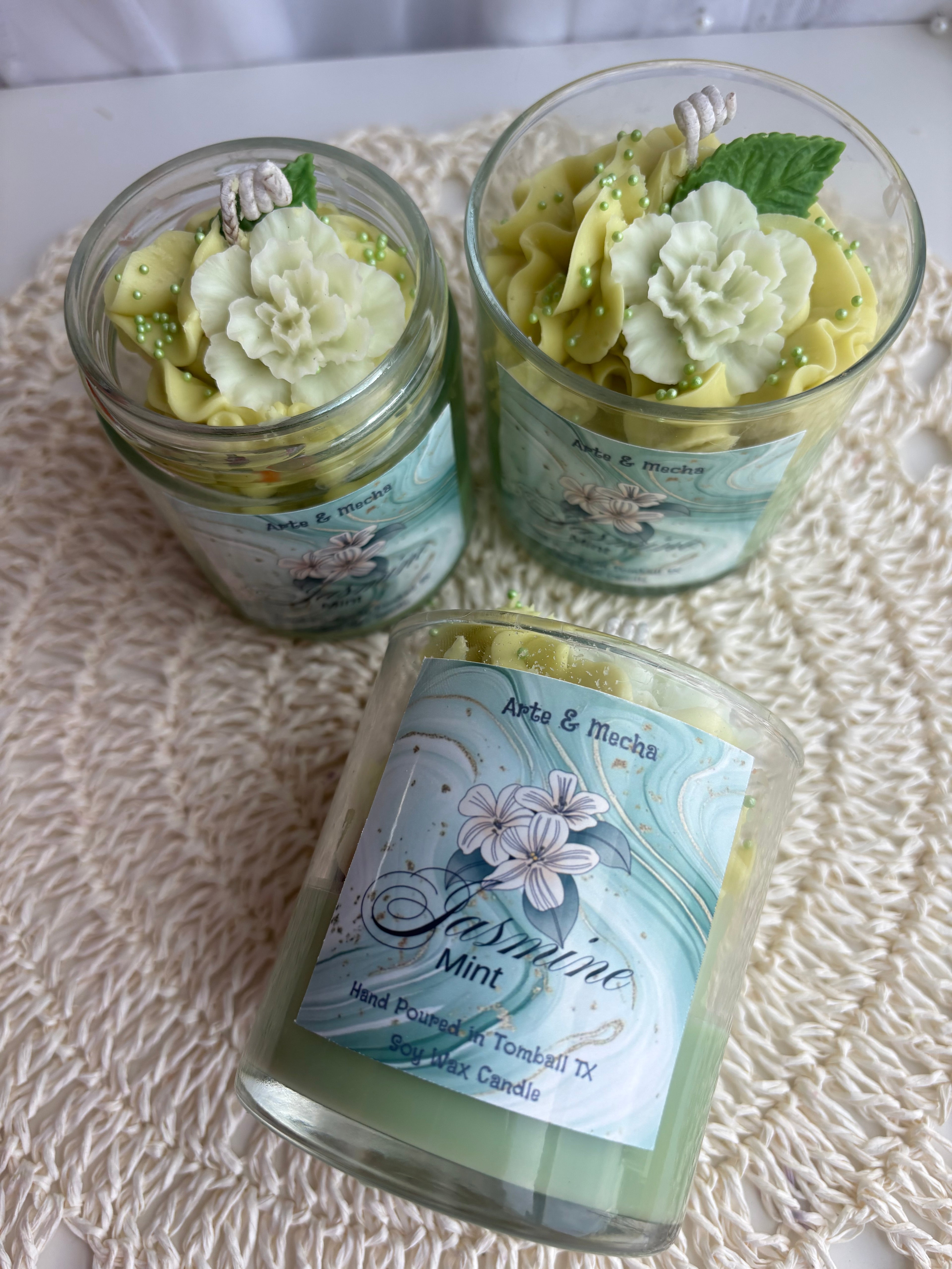 Jasmine & Mint Candle 10 Oz
