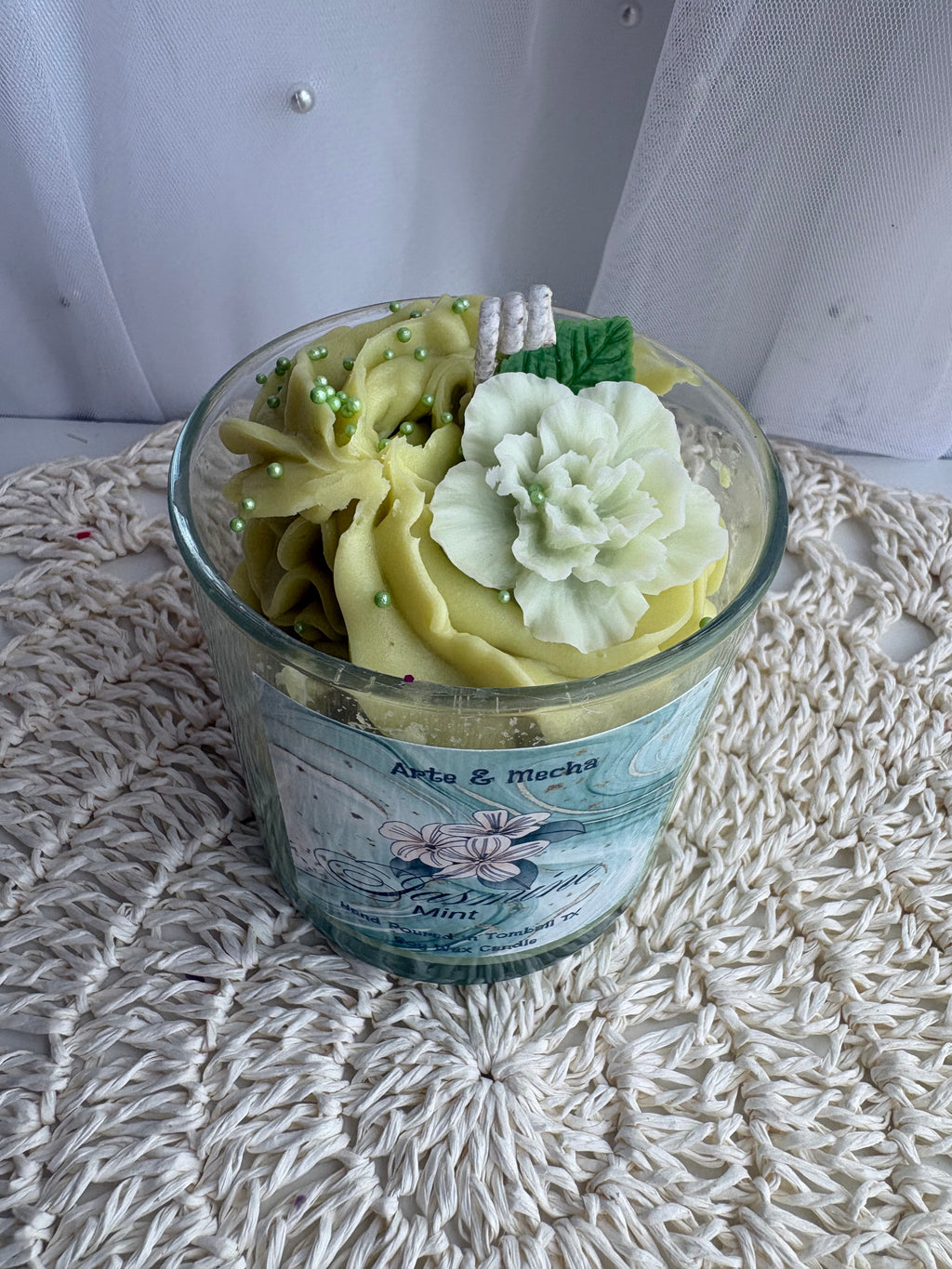 Jasmine & Mint Candle 10 Oz