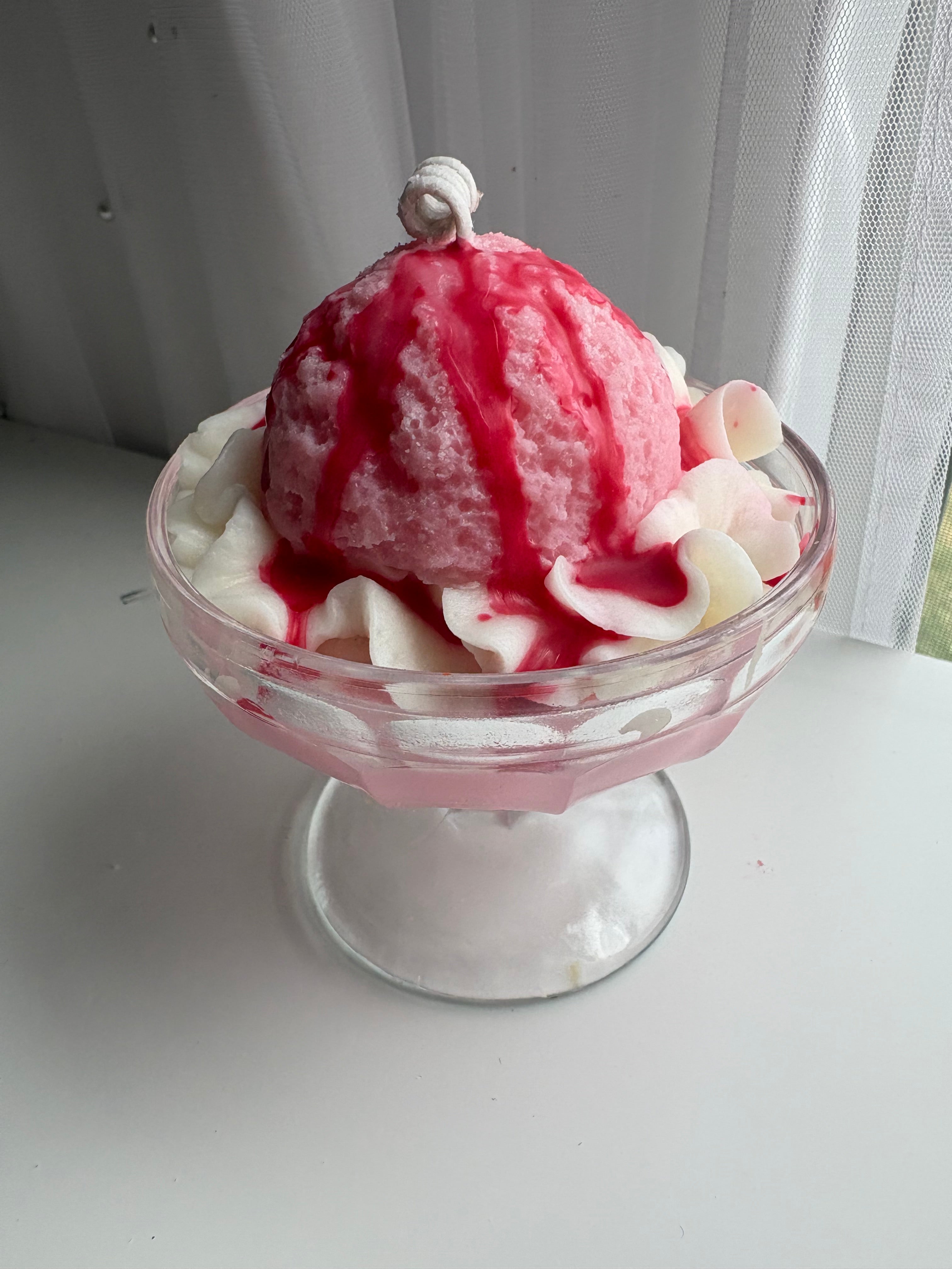 Milkshake Strawberry Candle
