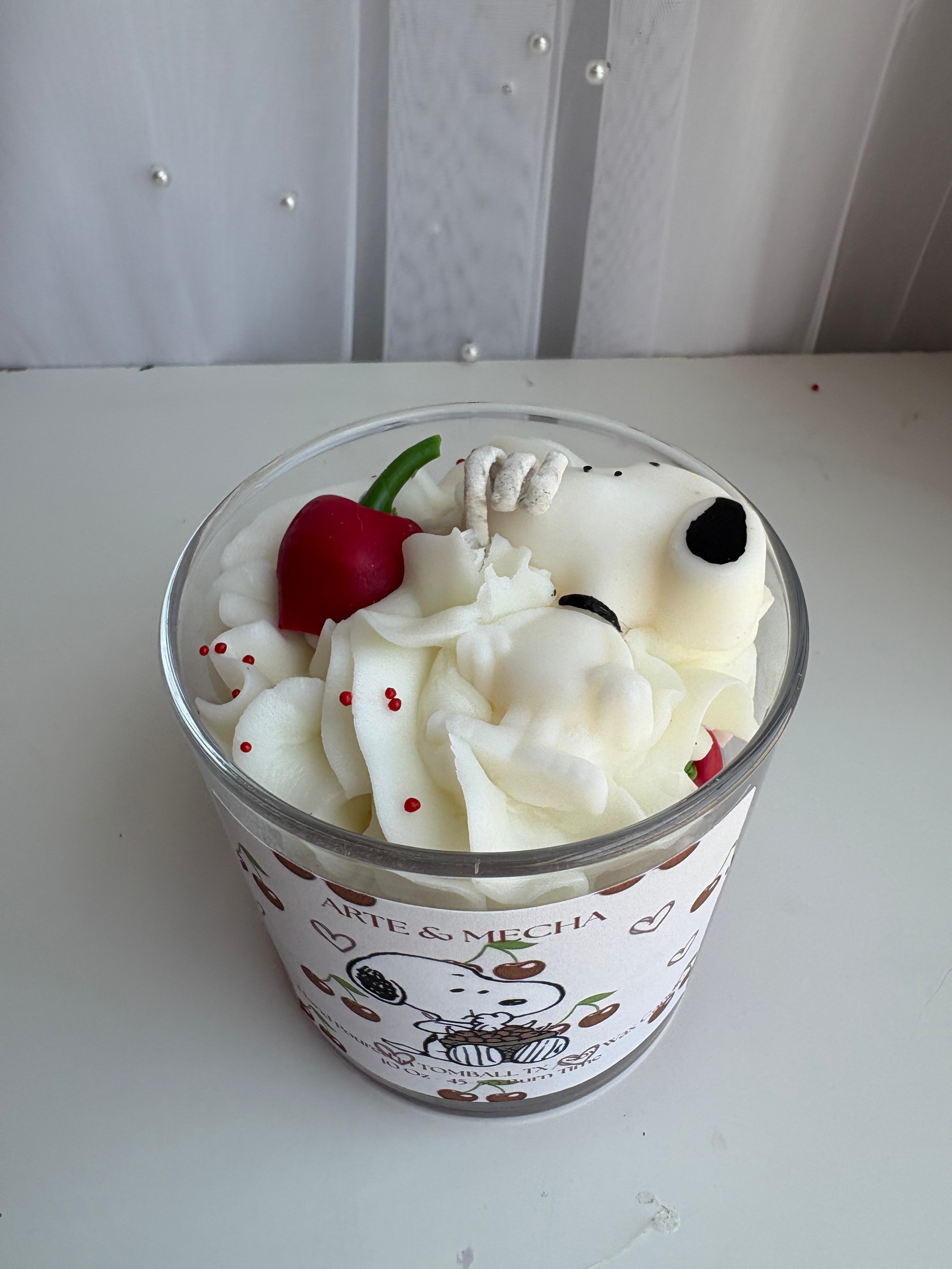 Snoopy & Cherry Candle 10 Oz