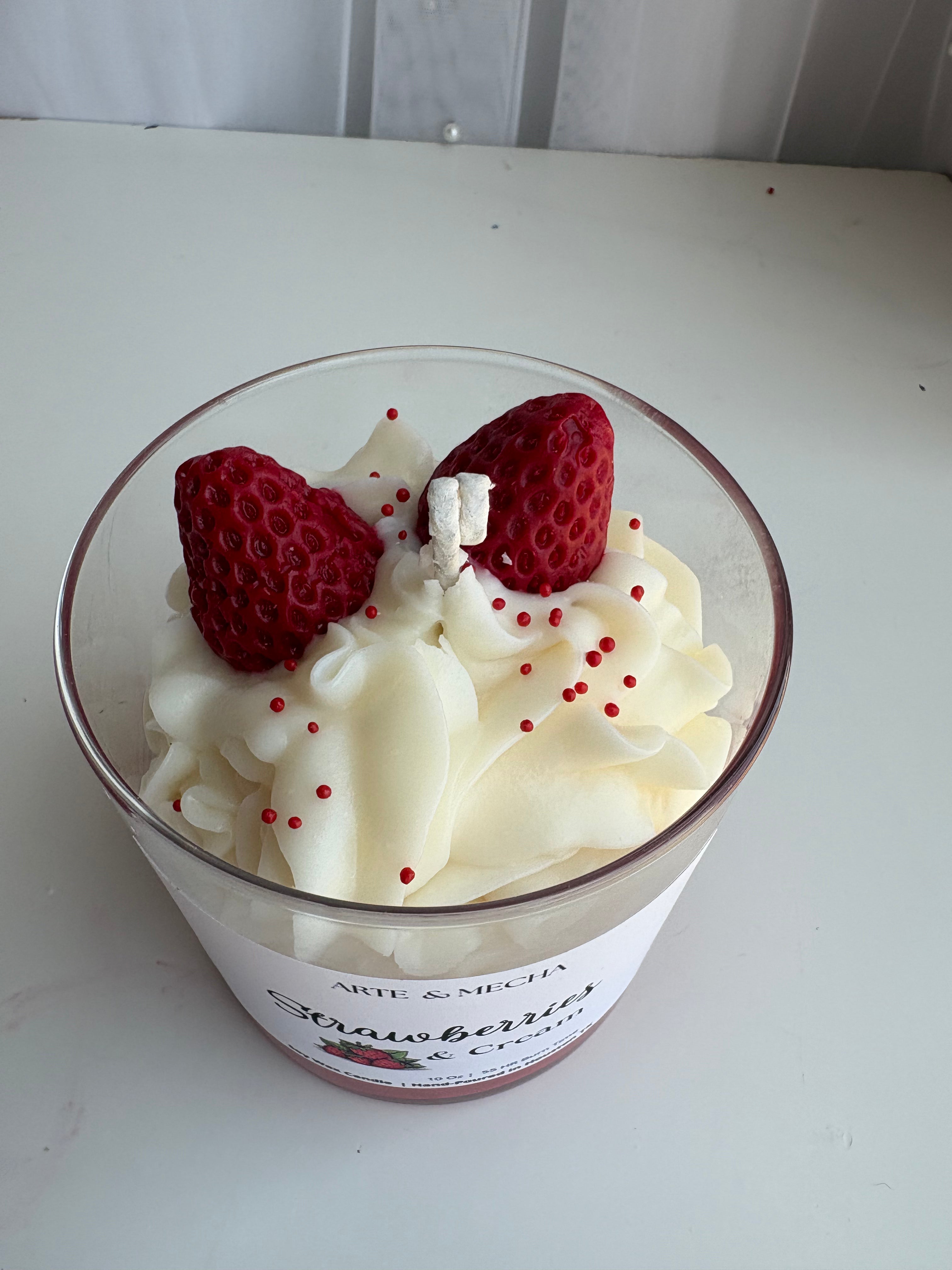 Strawberries & Cream 9.5 oz