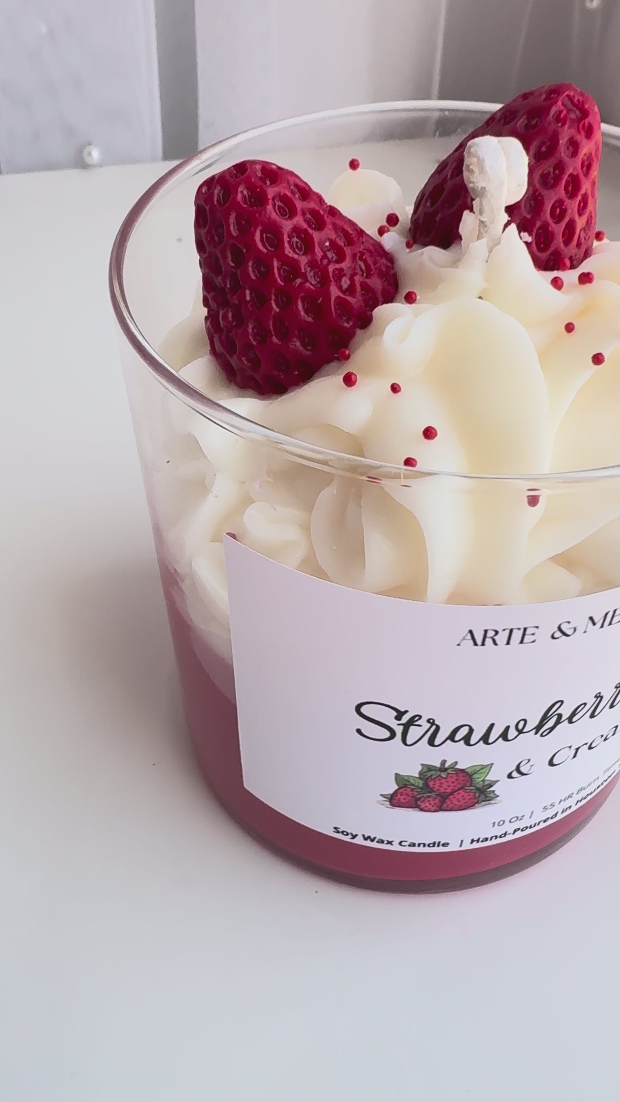Strawberries & Cream 9.5 oz