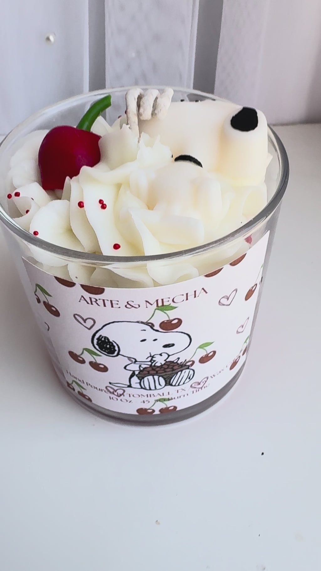 Snoopy & Cherry Candle 10 Oz