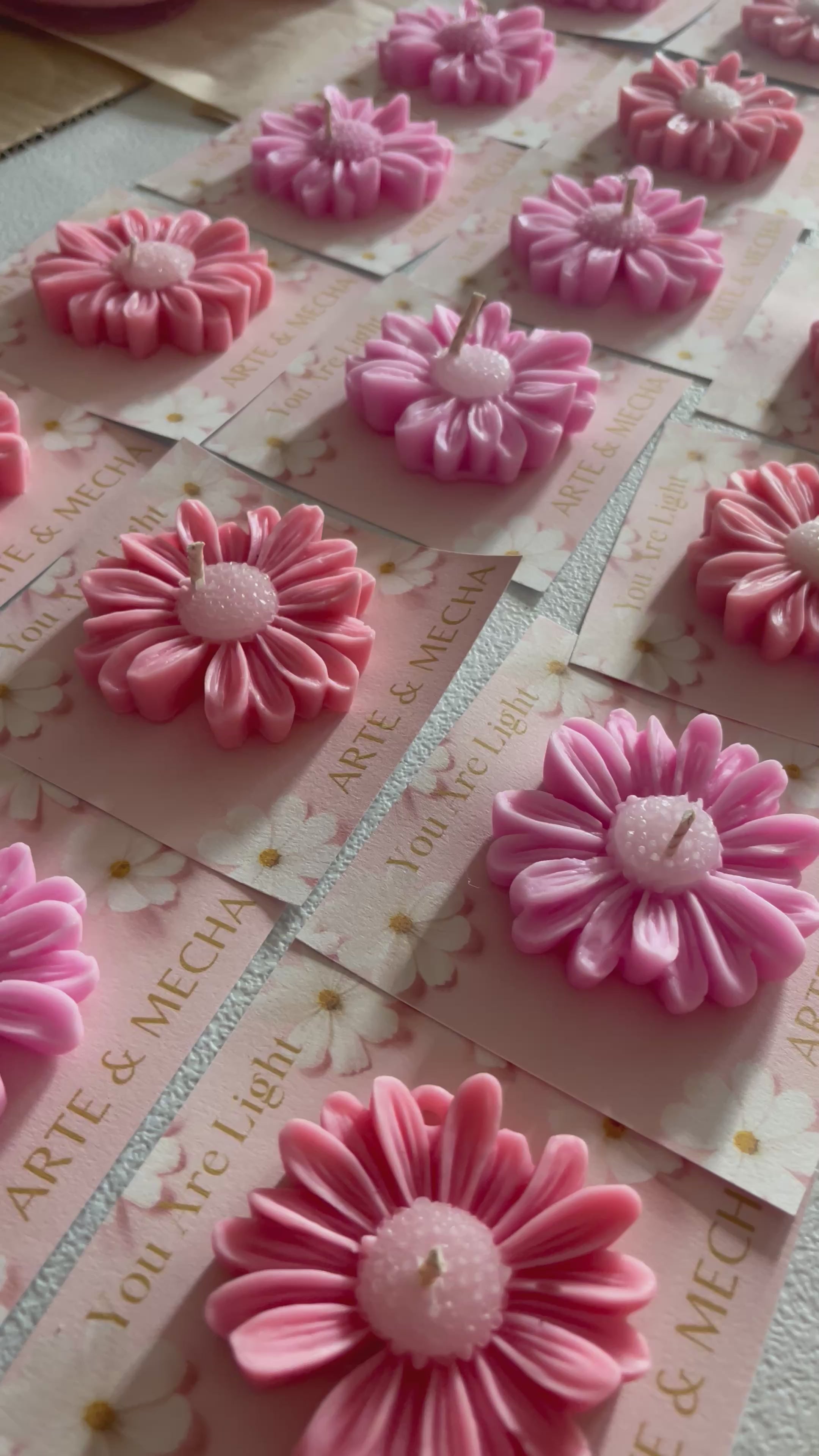 Daisy Candle